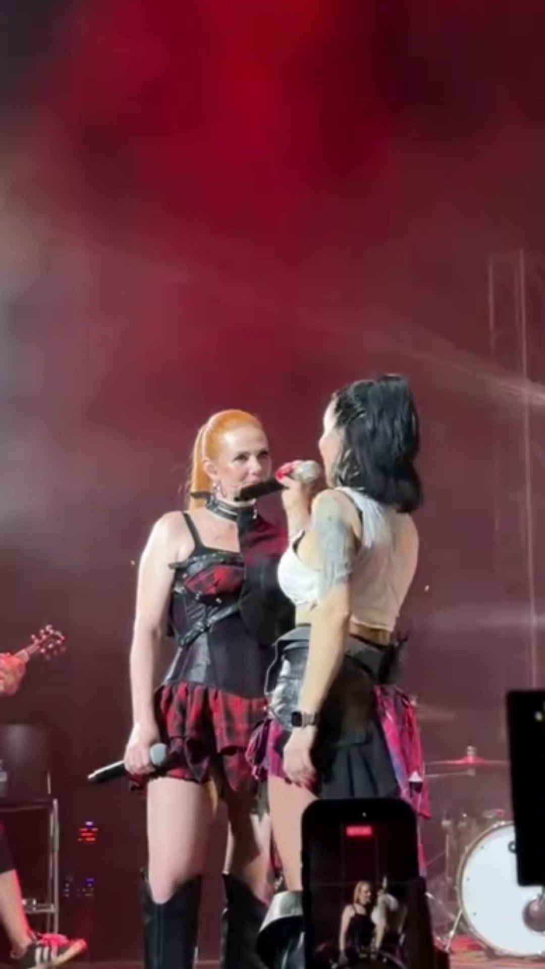 @Tatu fan ๐