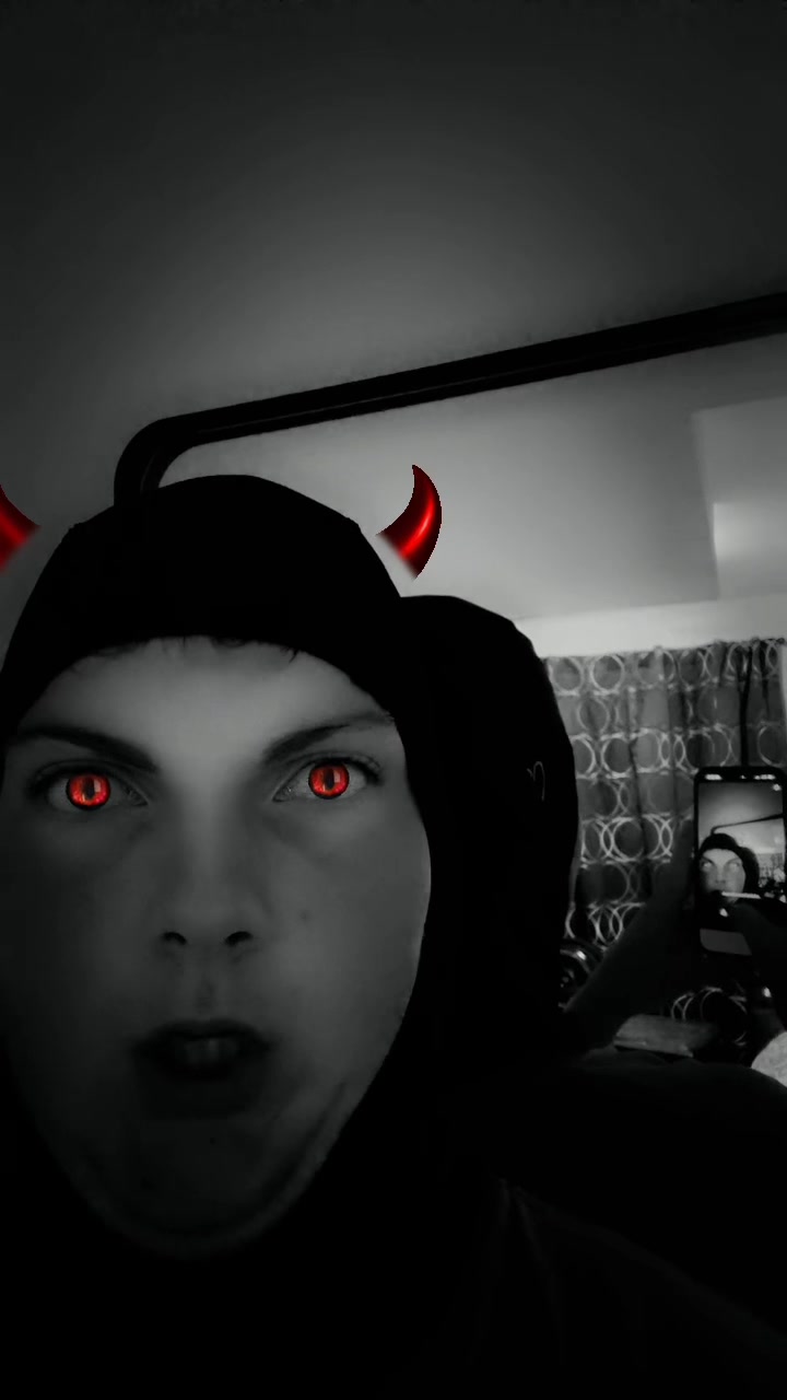 @FreakyAhCousin