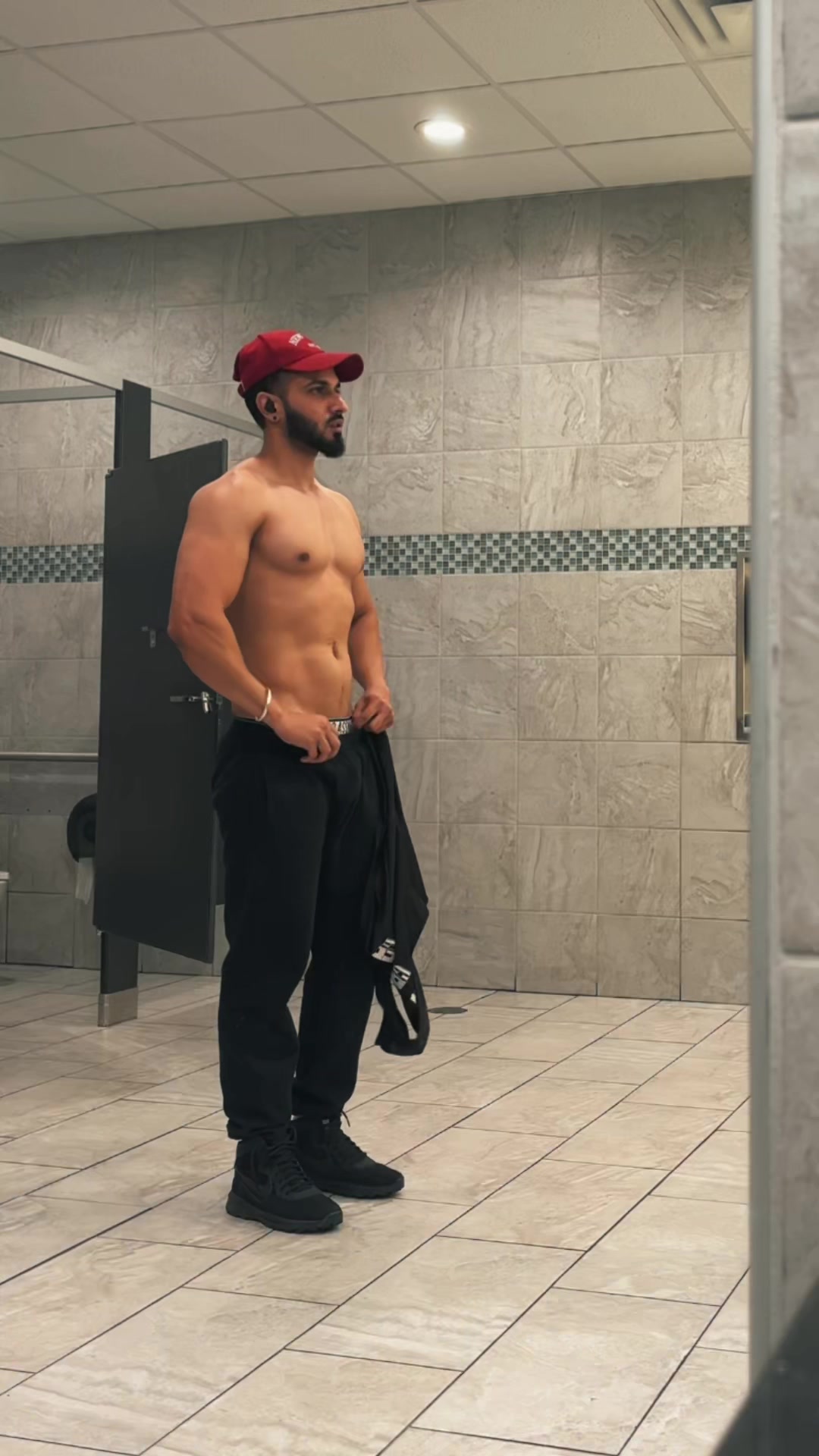@avi.grewal_fitjatt