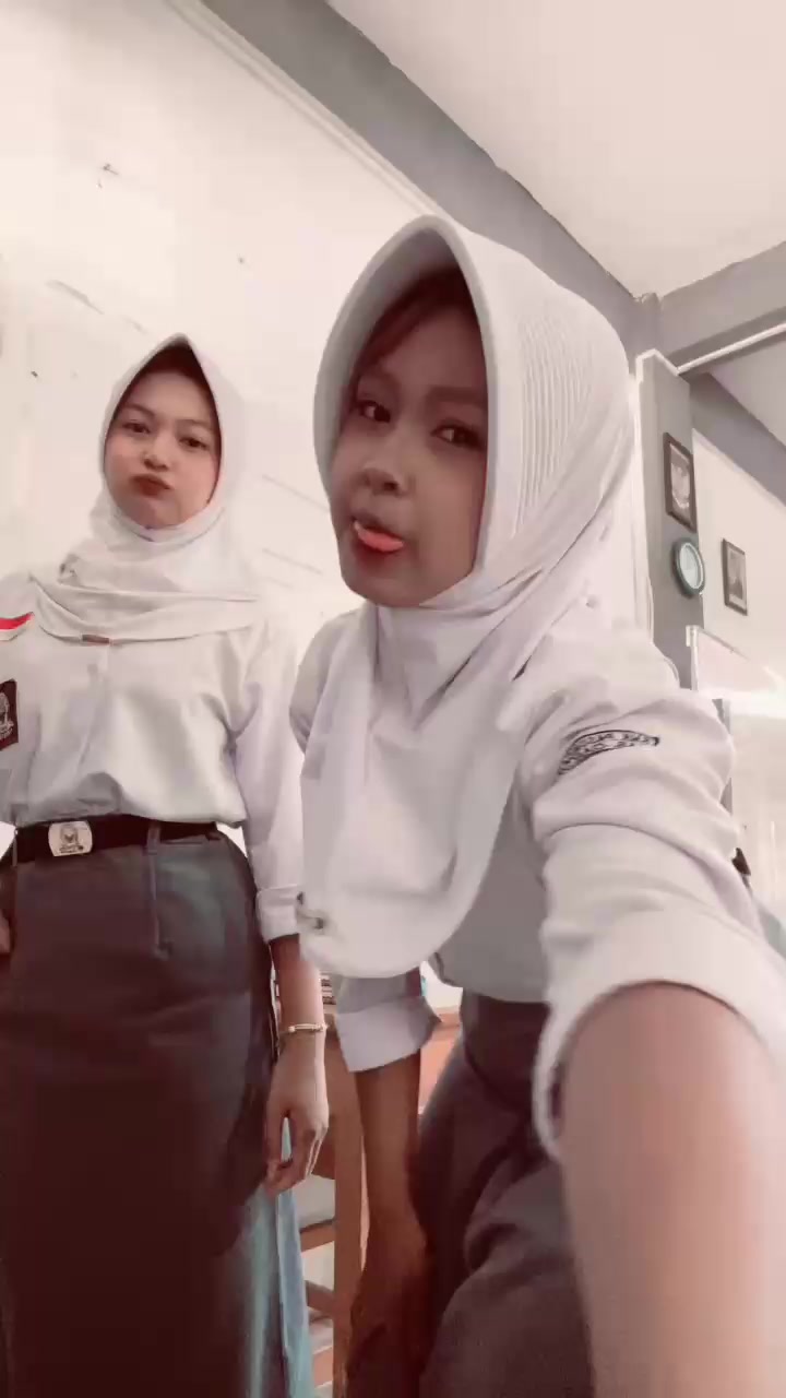 @nadila