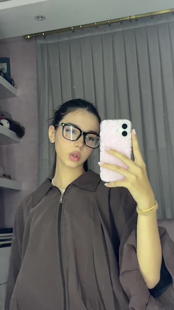 @𝘁𝗮𝗻𝗮𝘇