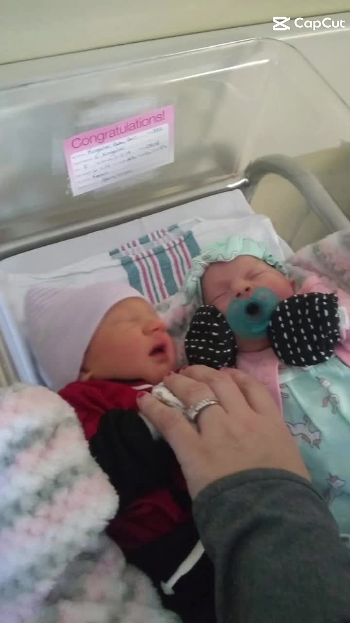 @Erica_mommaoftwins2019