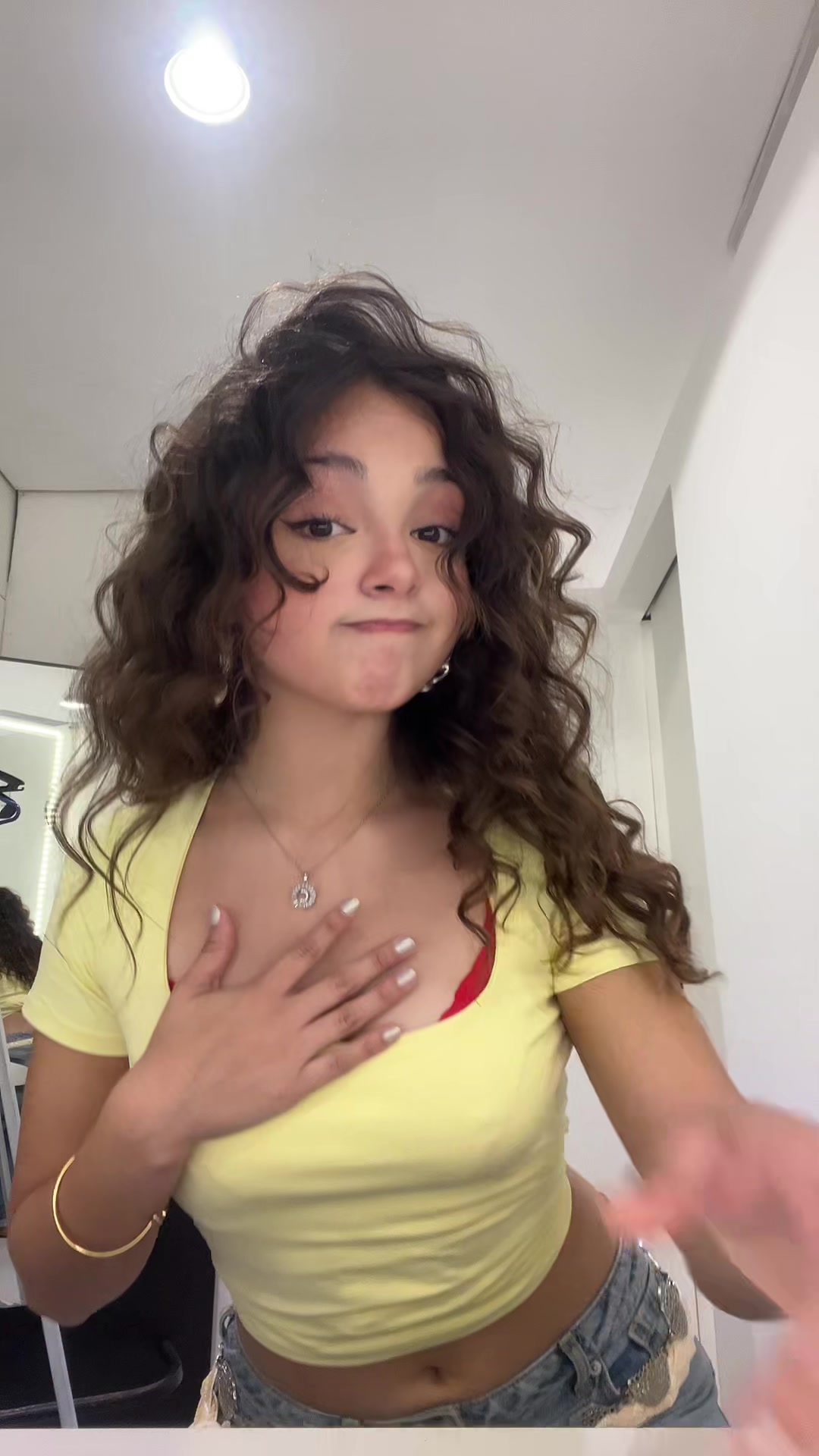 @zoeetufarii