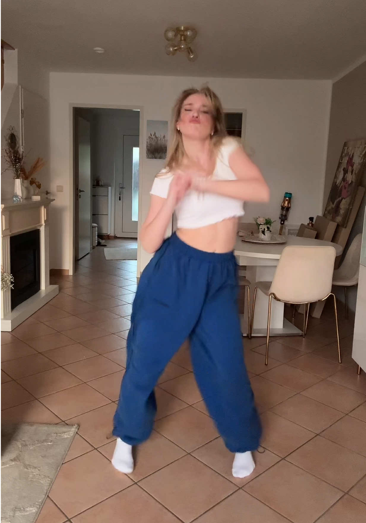 @dancingwithvivii