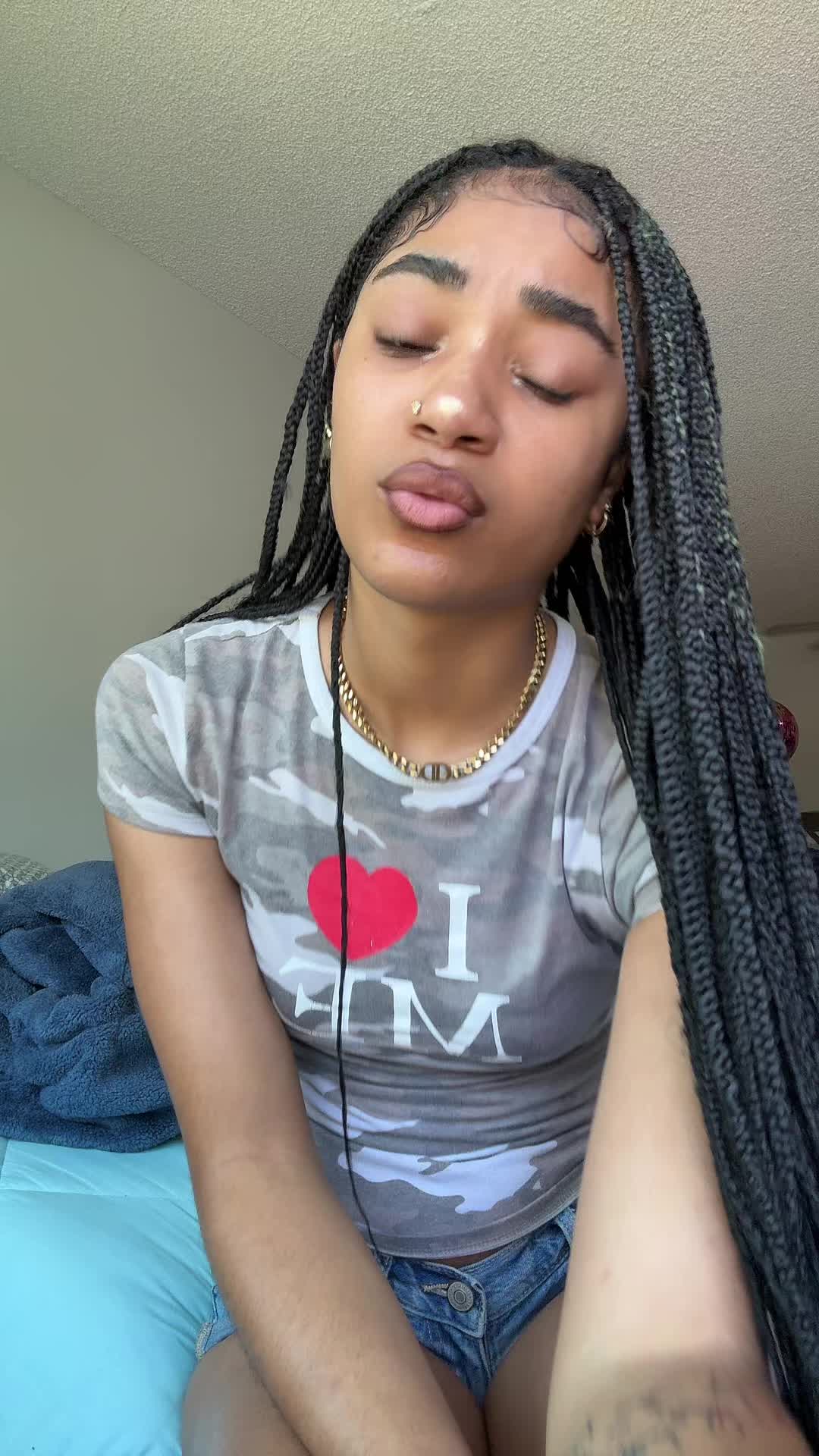 @nuttyofftherecord