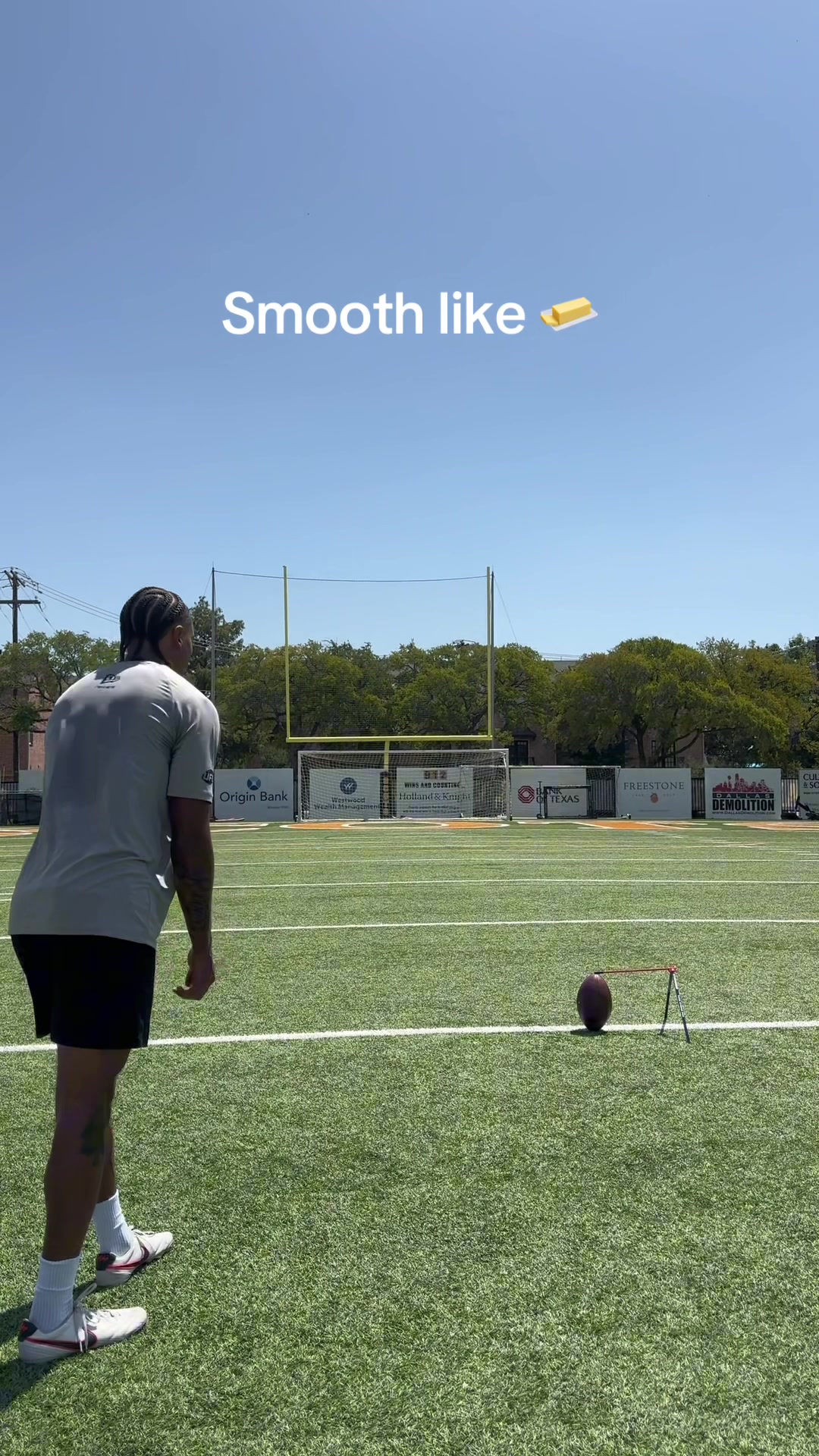 @4thDownHero - Mike Rivers