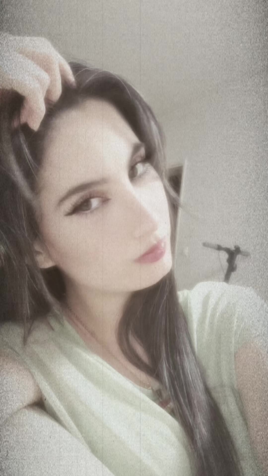 @zozo_afrin366