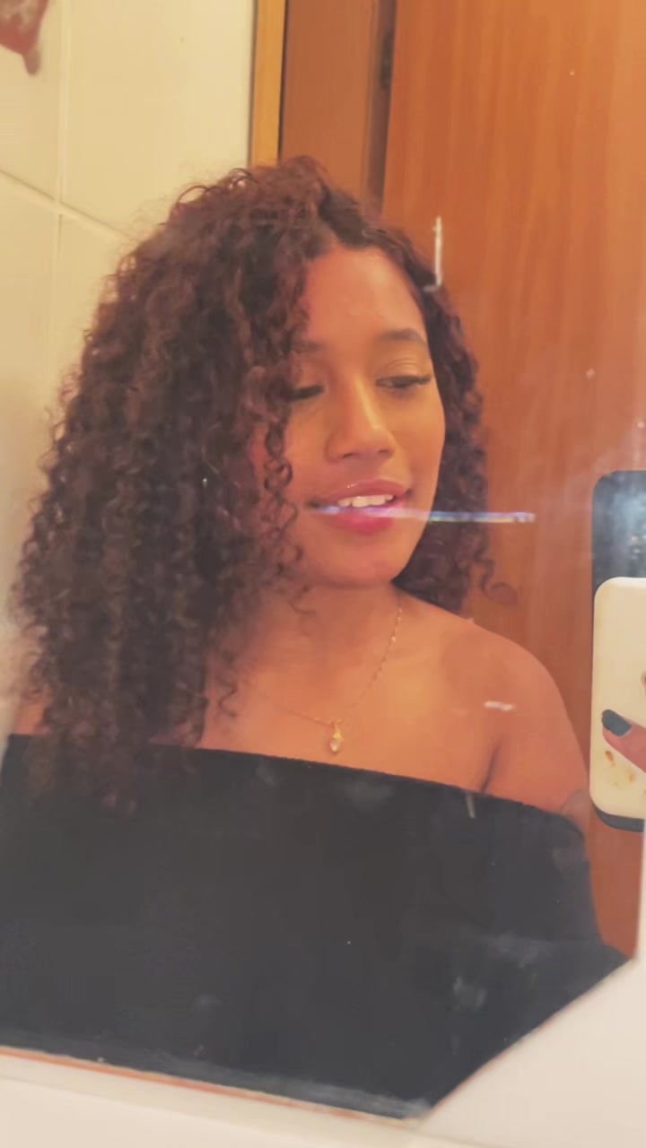 @iwishiwasanormalgirl