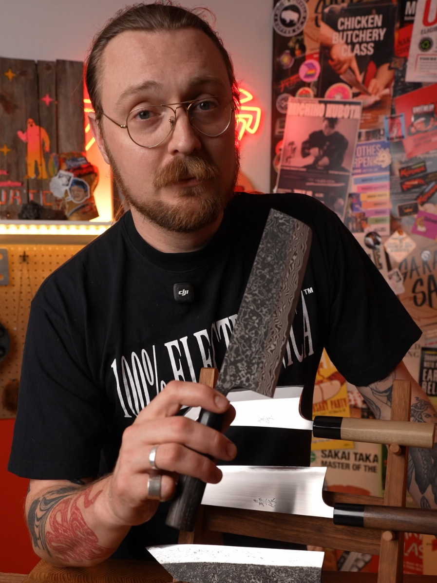 @Knifewear
