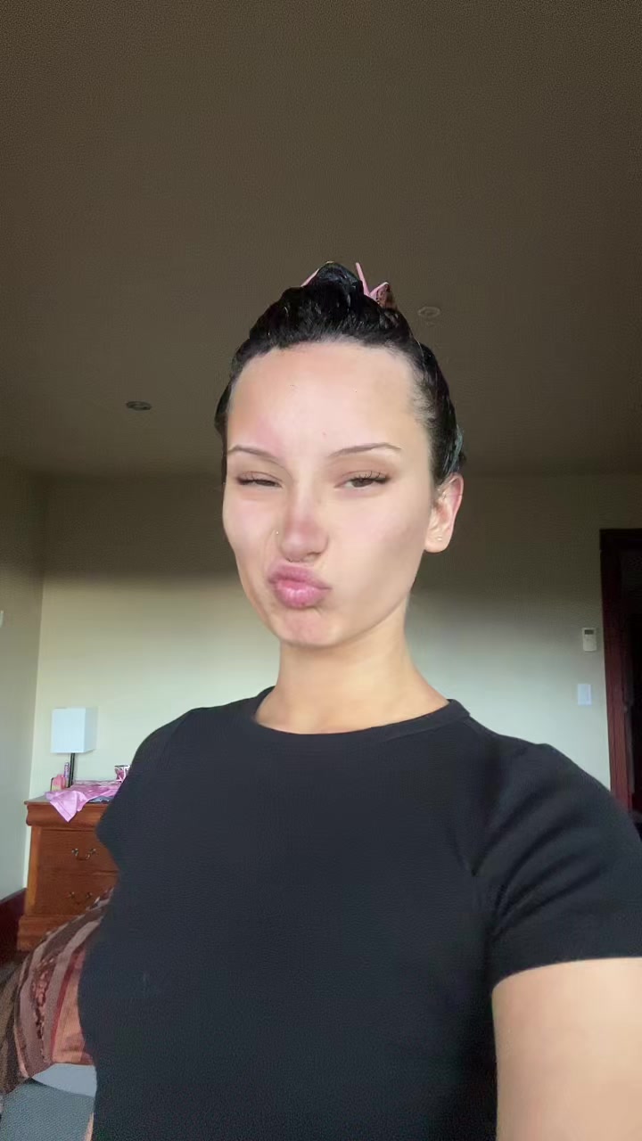 @🍒.bby