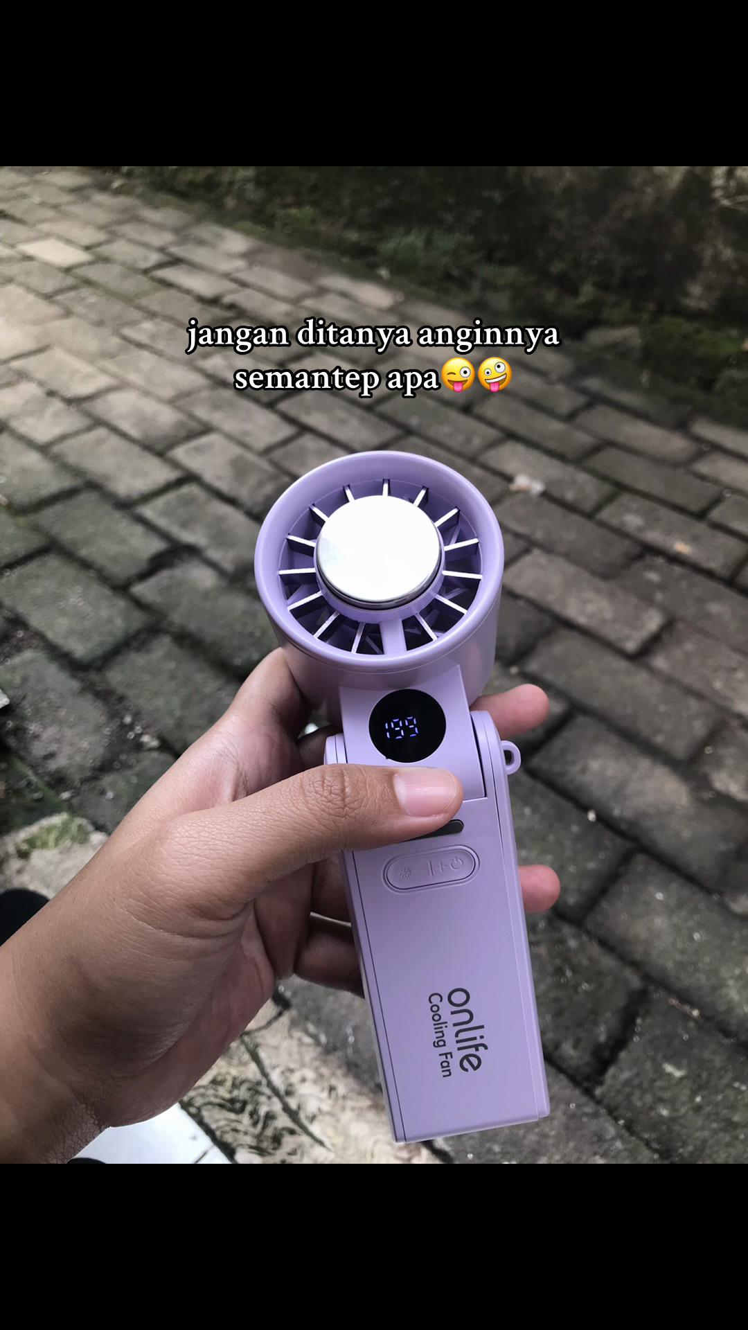 @𝑟𝑎𝑛𝑑𝑜𝑚 𝑡ℎ𝑖𝑛𝑔𝑠