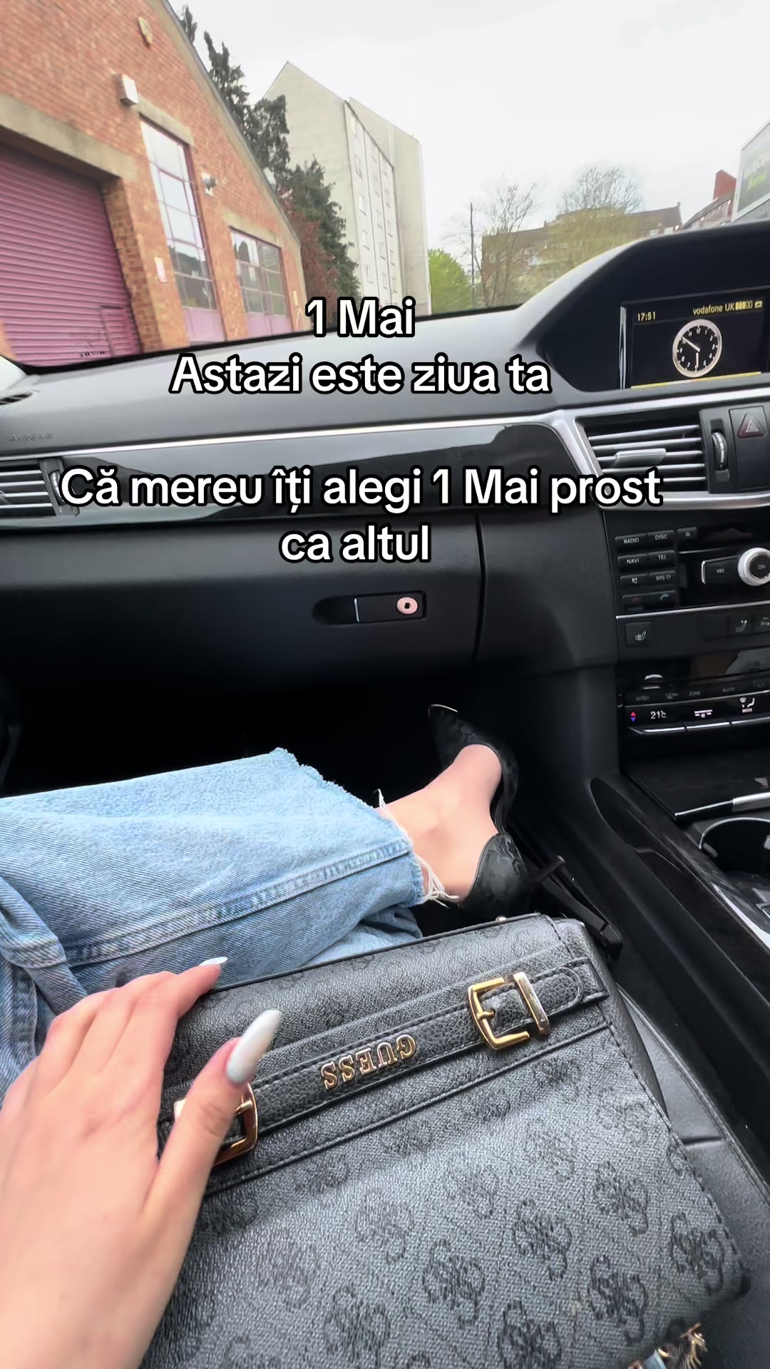 @C🤍