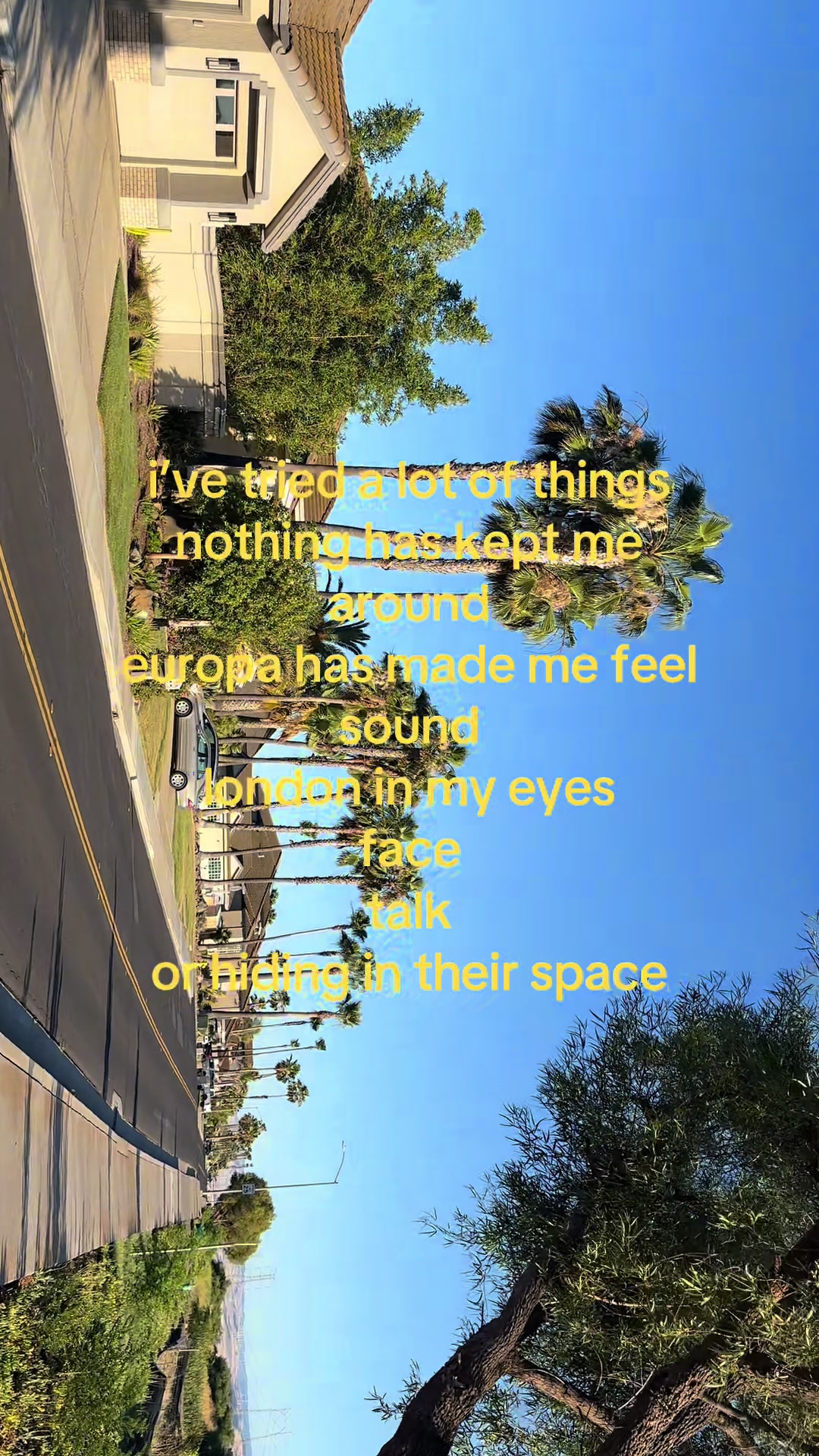 @℮