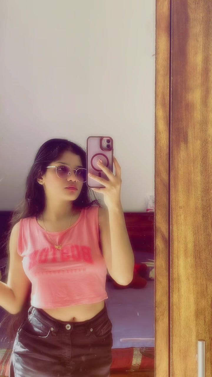 @Tharani🪞