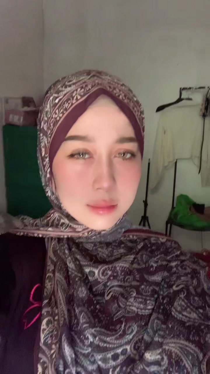 @Silvia Andrianiii