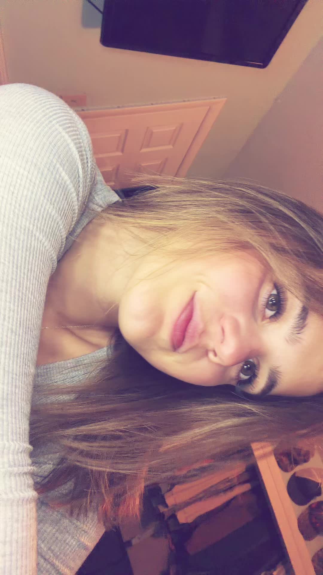 @helena❤️🔥😍💋