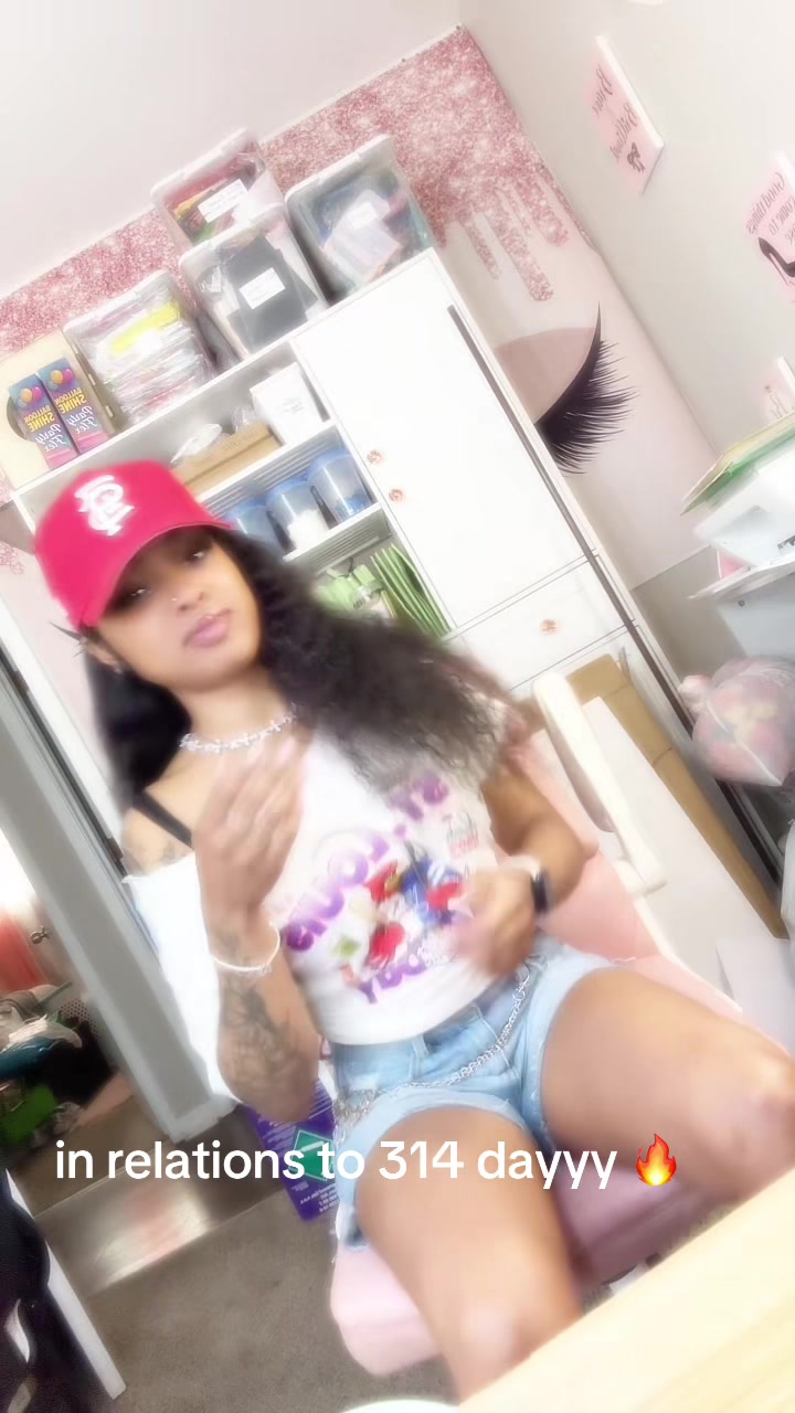 @TayAhna