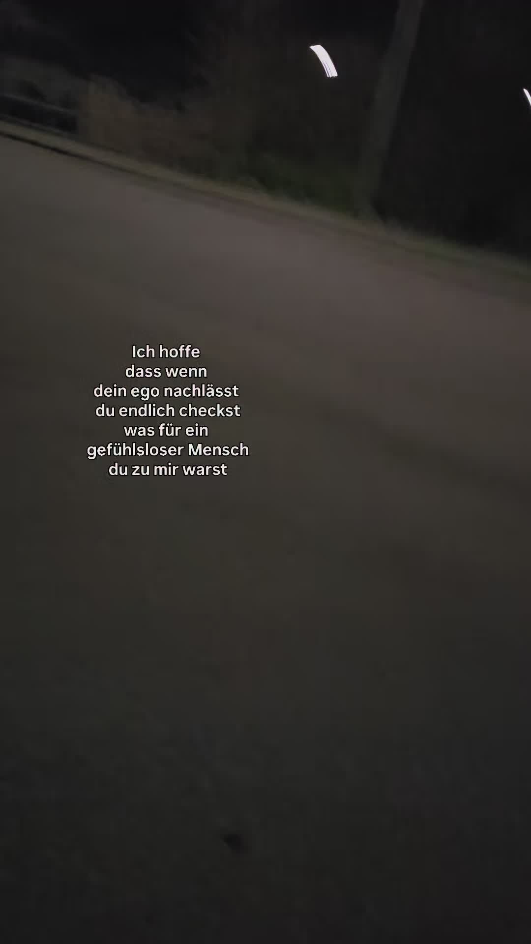 @𝕓𝕖𝕖𝕓𝕚𝕟𝕠𝕨