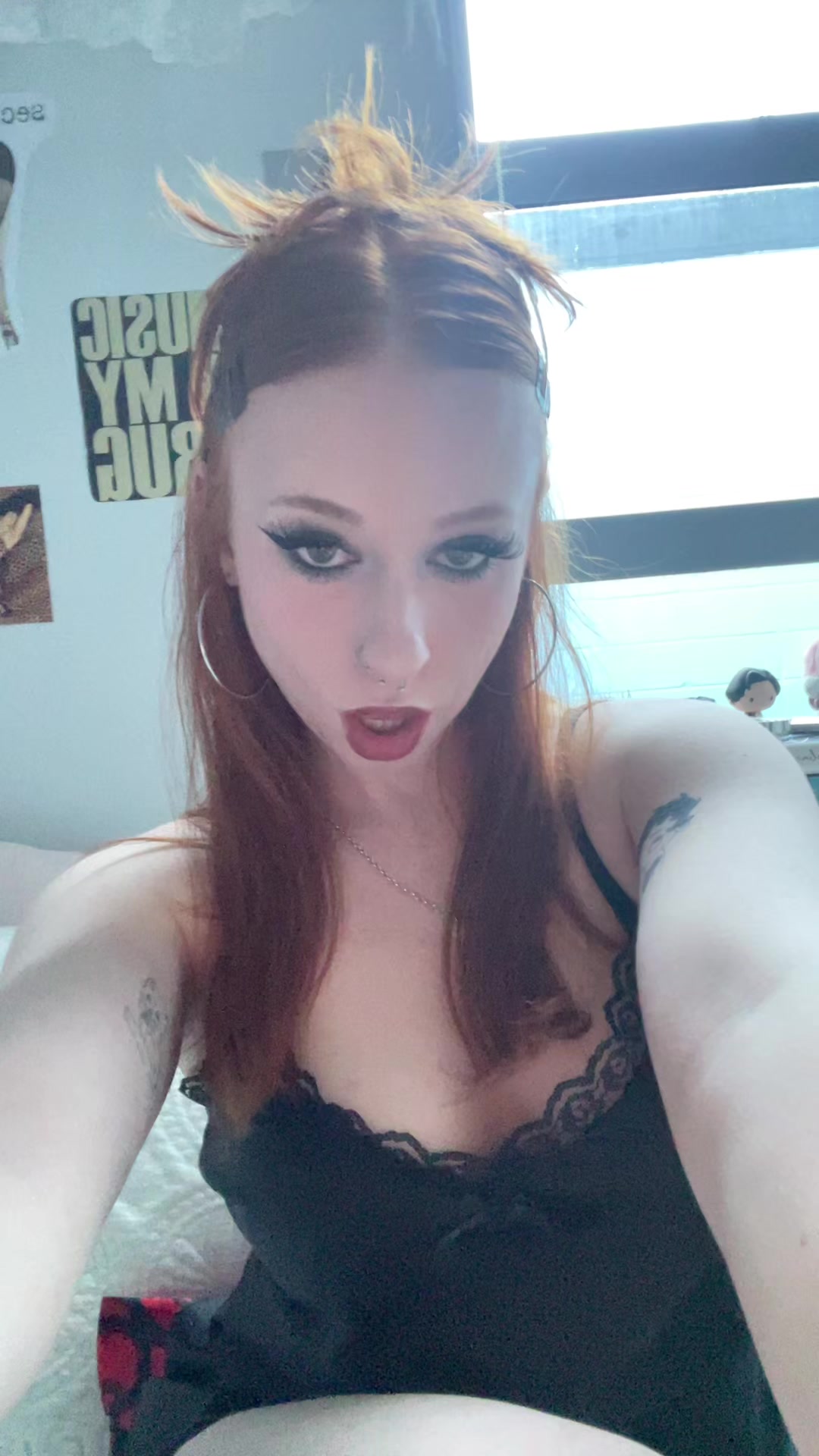 @bella