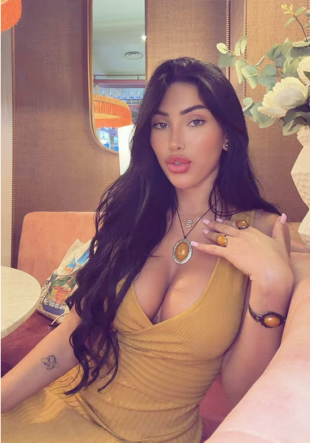 @Swanineoff