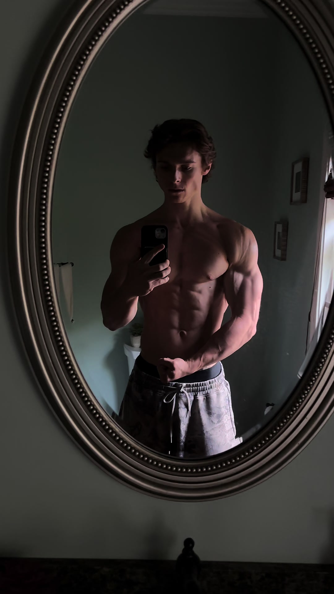 @EvanHamiIton