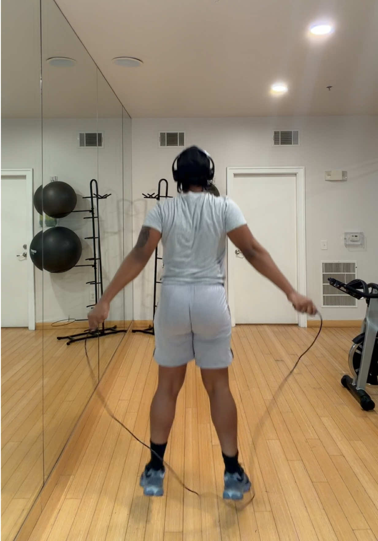 @yourtrainertevin
