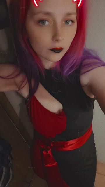 @PurpHairWaifuTV