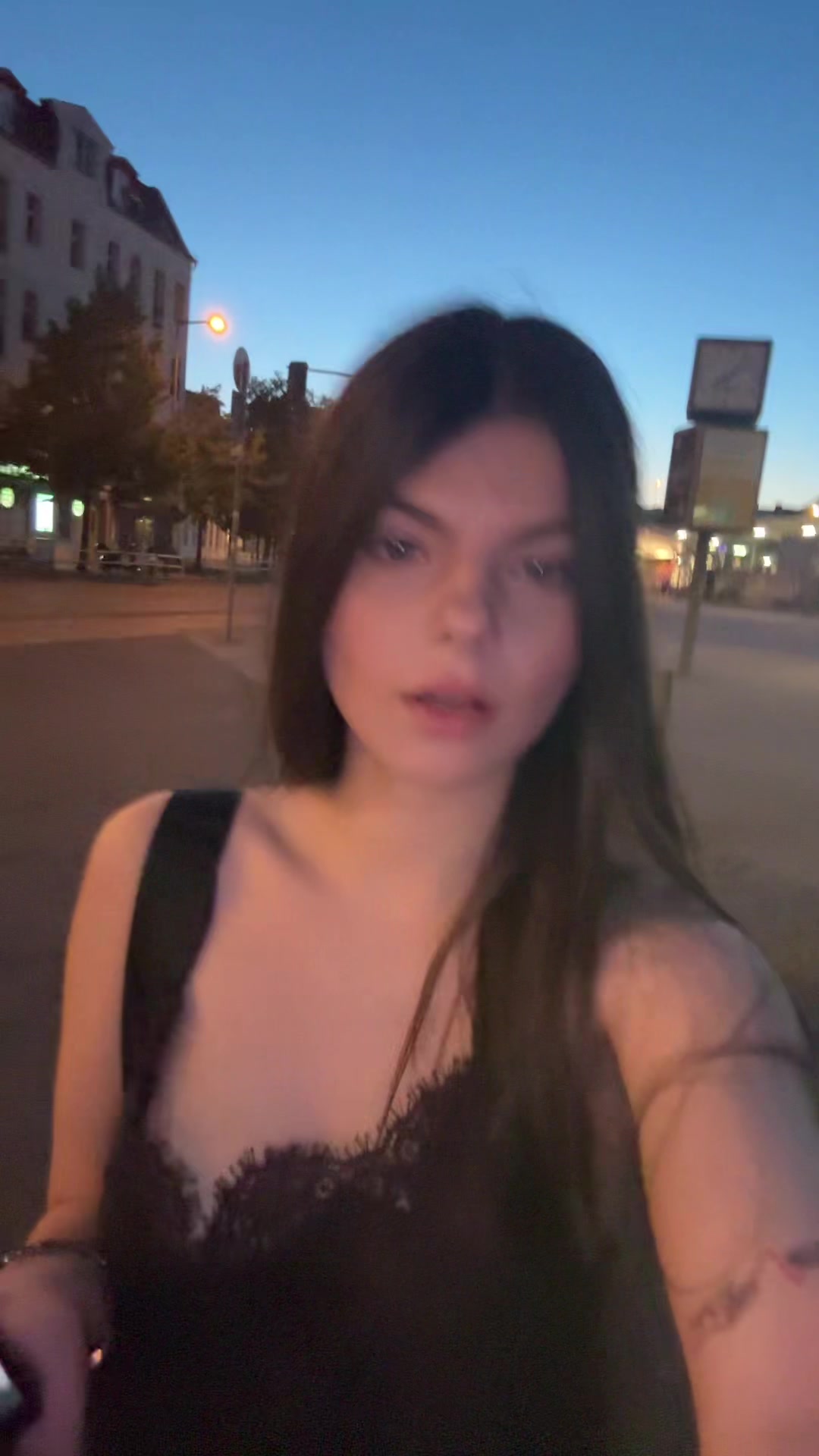 @Elvira-p