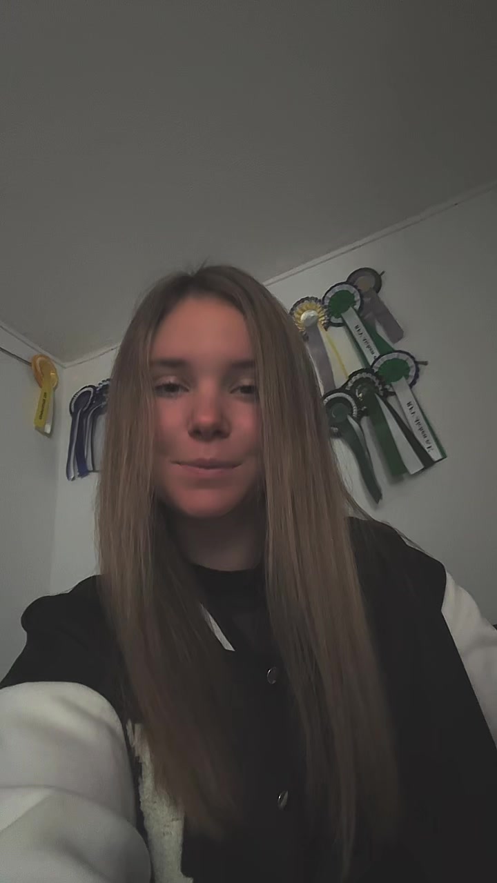 @Lena.pltdr