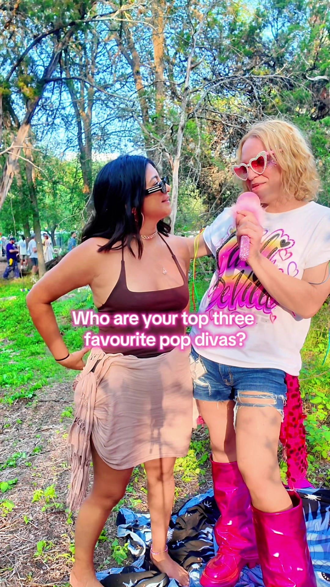 @Carli de Ville | Pop Culture
