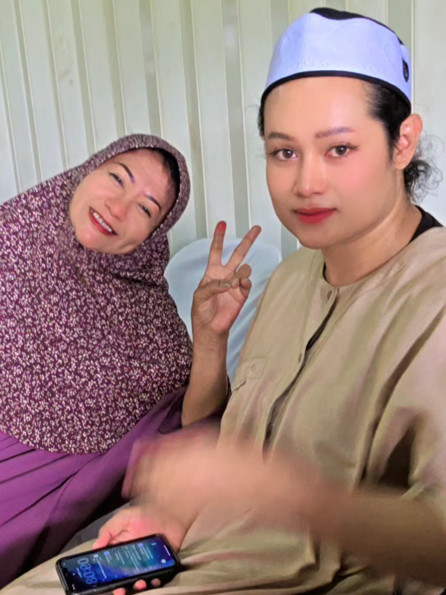 @ᕙ[･~Ananda  Arbedin~･]ᕗ