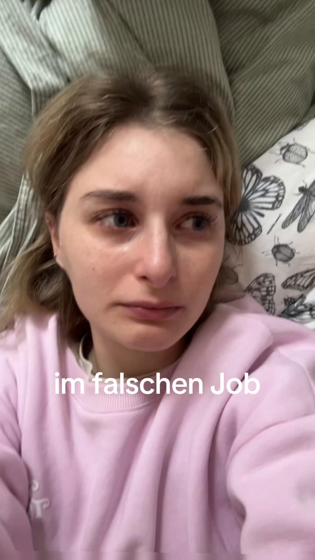 @SofiaSophie 🦈🪩✨