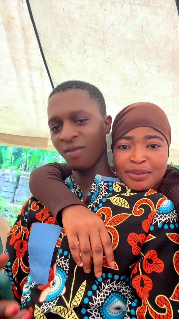 @OMODUNMADE AKÉWÌ