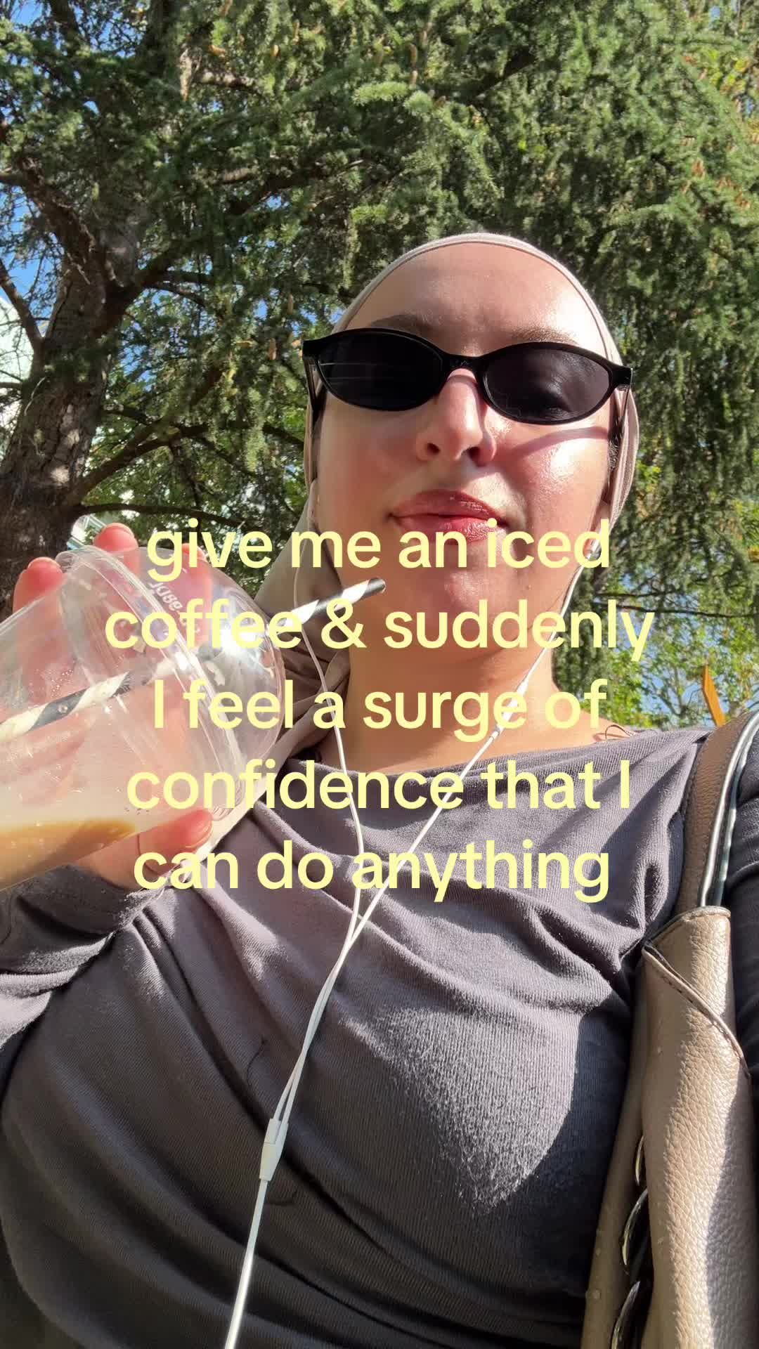 @Lena🍒 London content creator