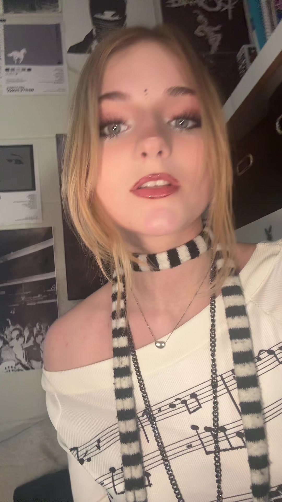 @elladaveyyyy