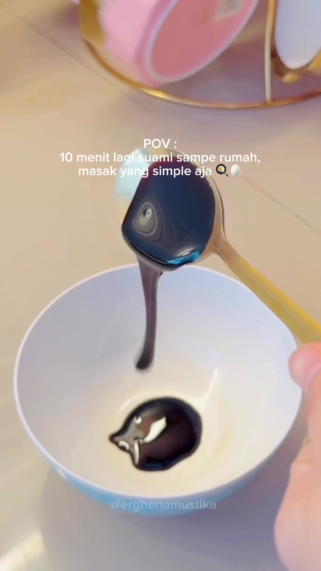 @IG : @erghenamustika