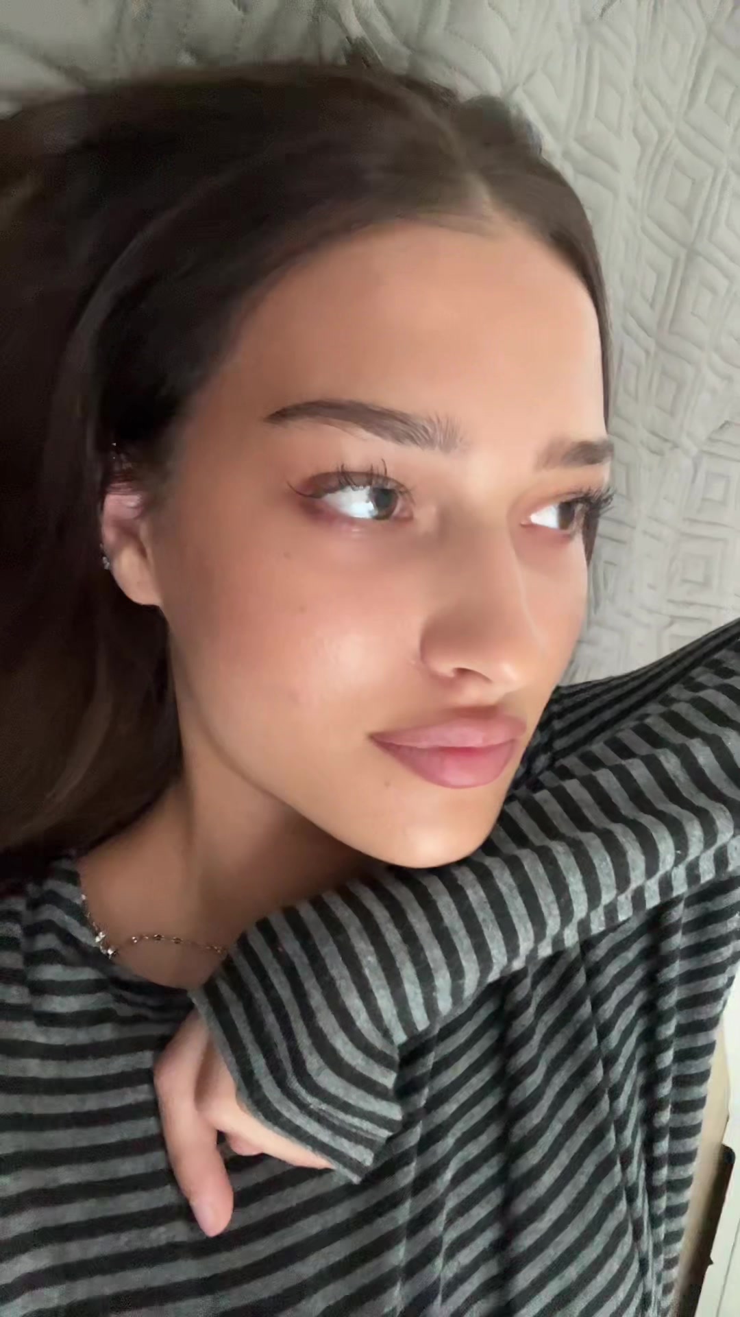 @️