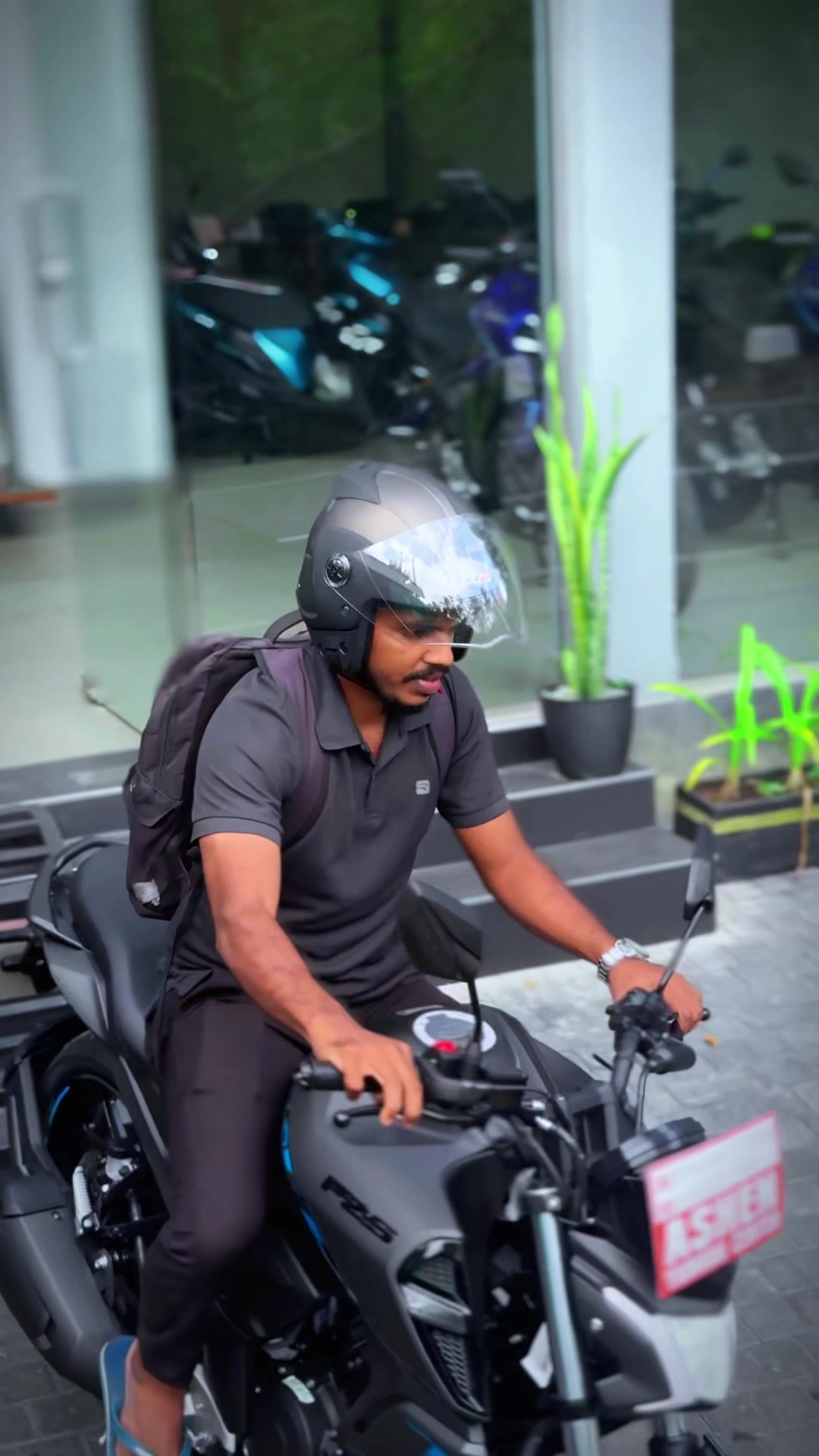 @Ashen Yamaha 🇱🇰