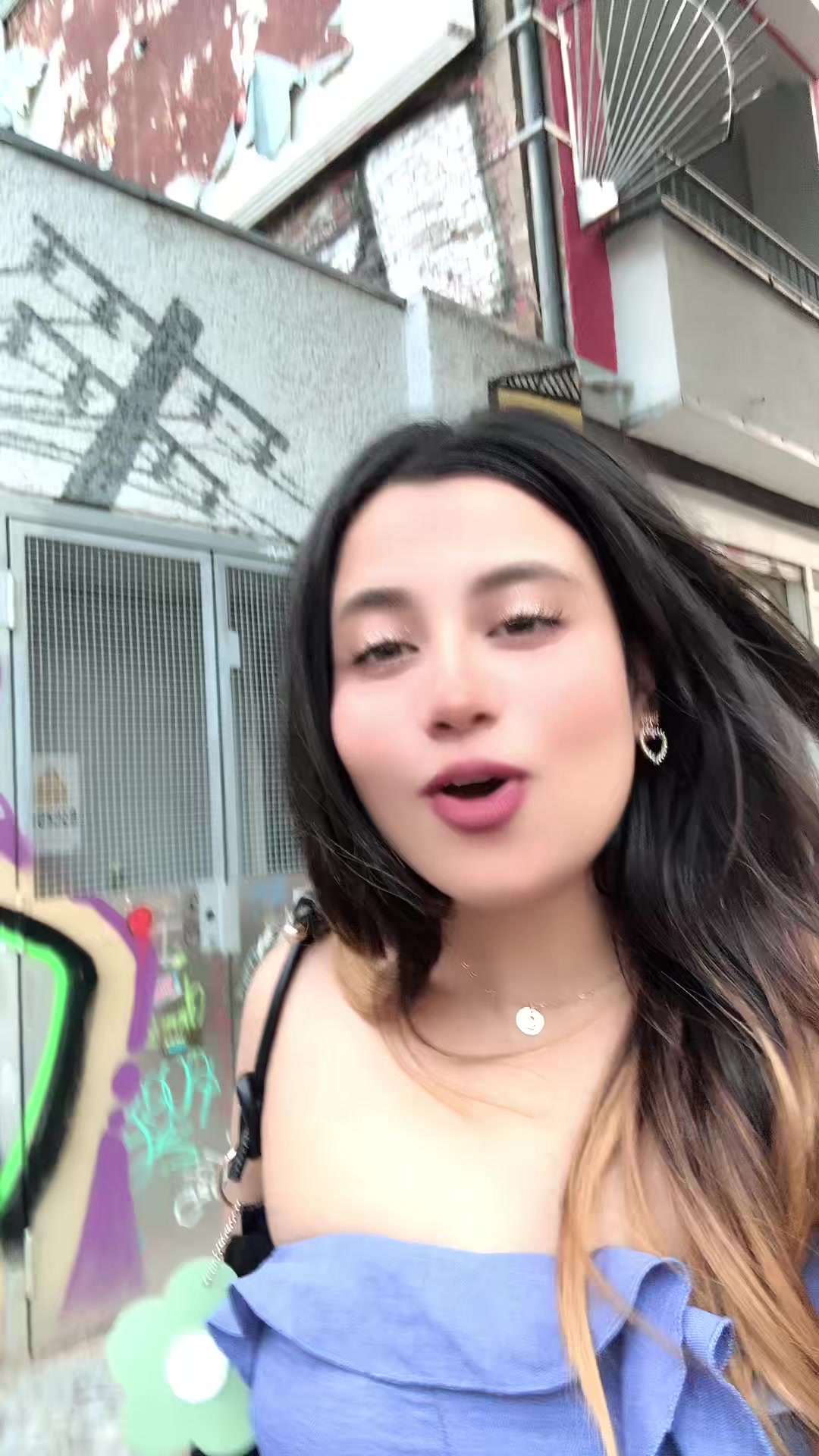 @Disha💋
