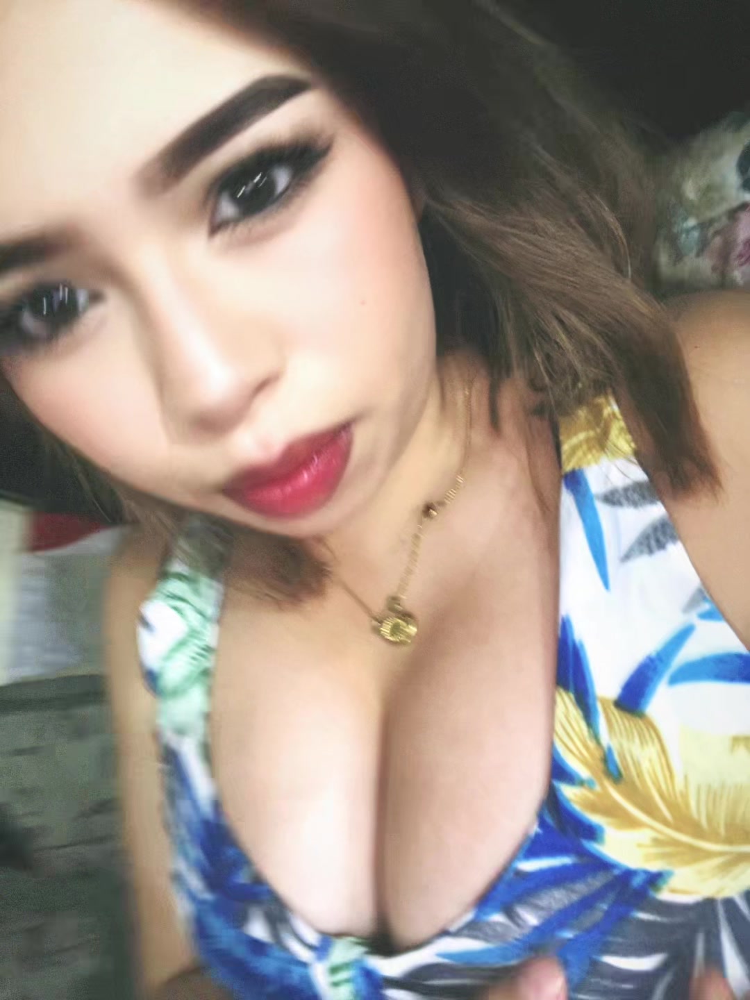 @???