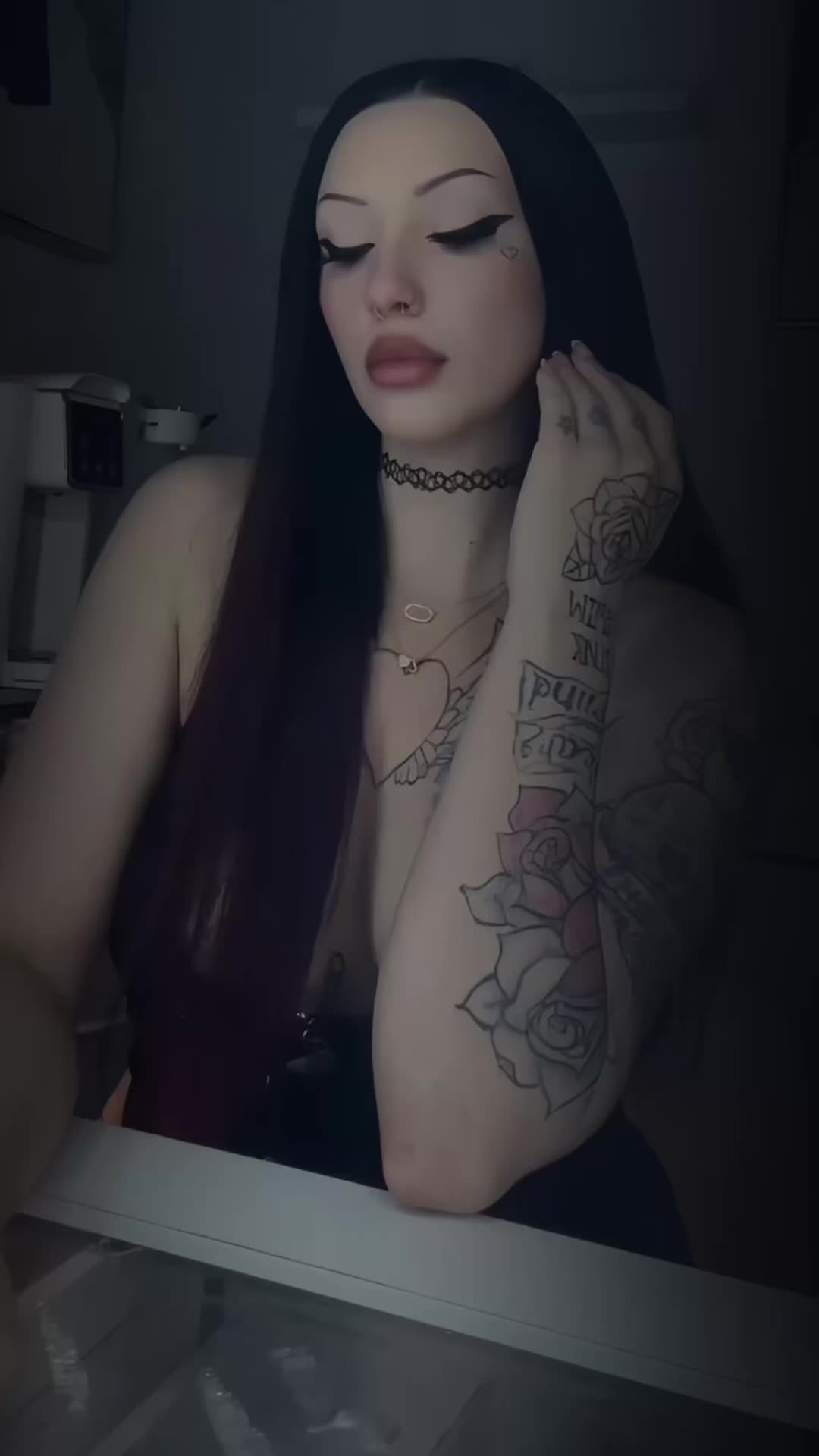@vexxaxo