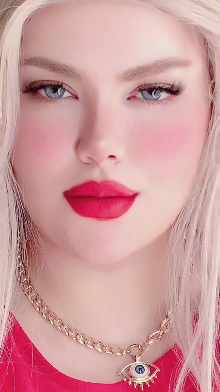 @👑🩷Diva la poupée🩷👑
