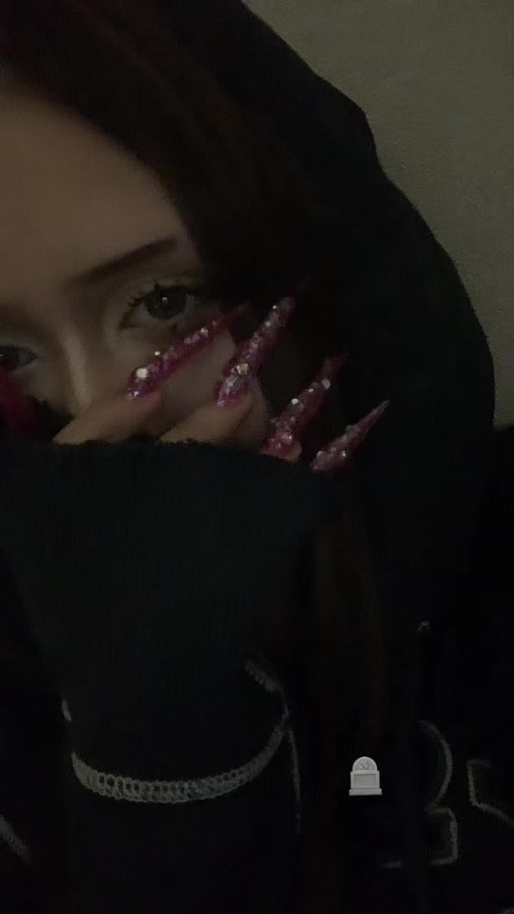 @🦄