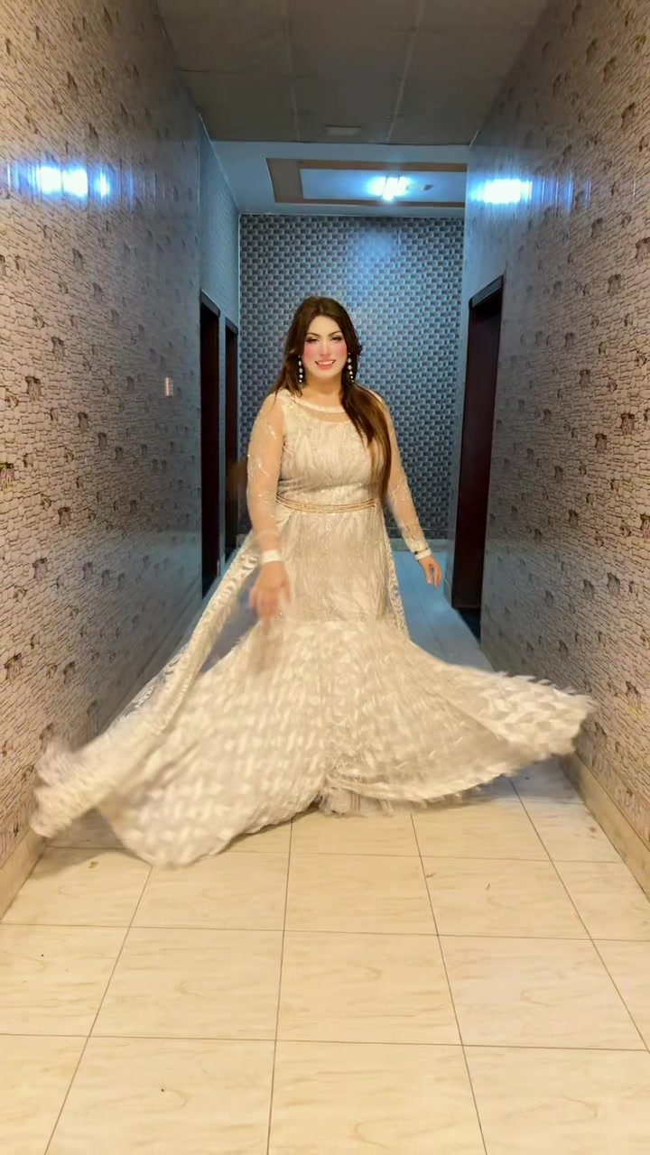 @Ayesha Ch