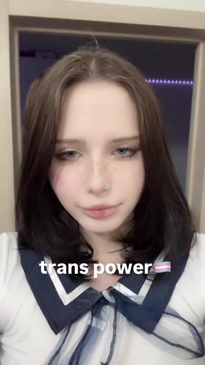 @๐๐๐๐ฏ๐๐ง๐ฅ๐ฒ ๐๐ง๐ ๐๐ฅ ๐ชฝ