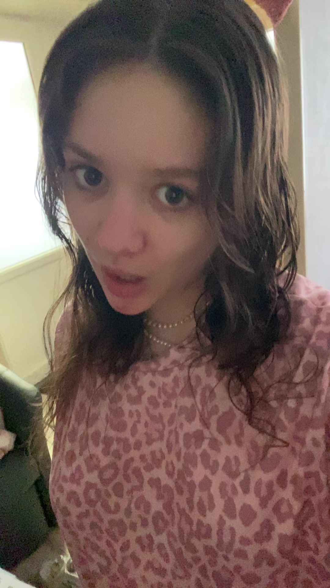 @Ava_hlk