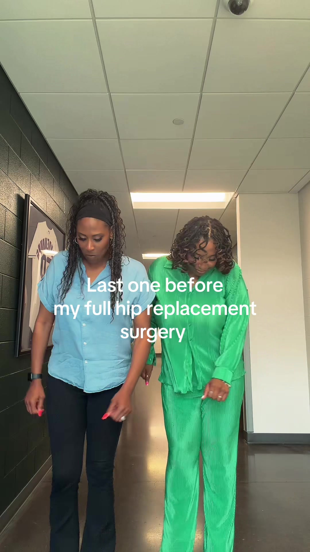 @thebookedballer