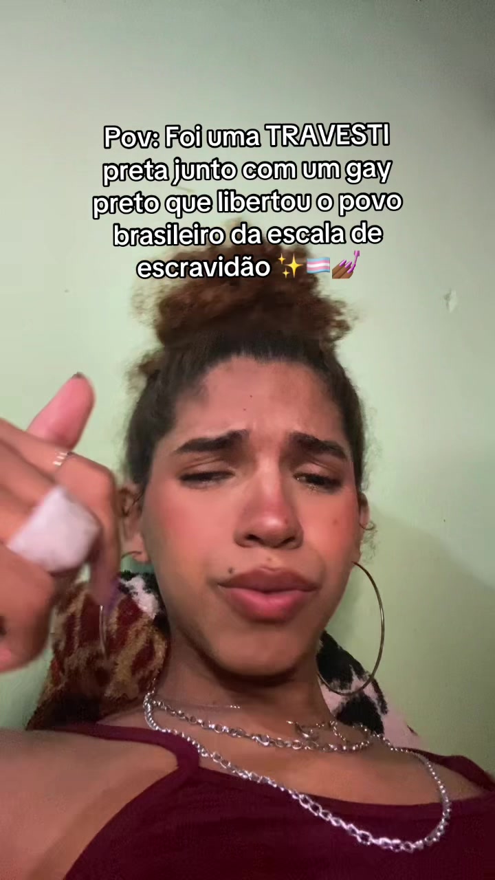 @MIKAYLA FERR&Eacute;