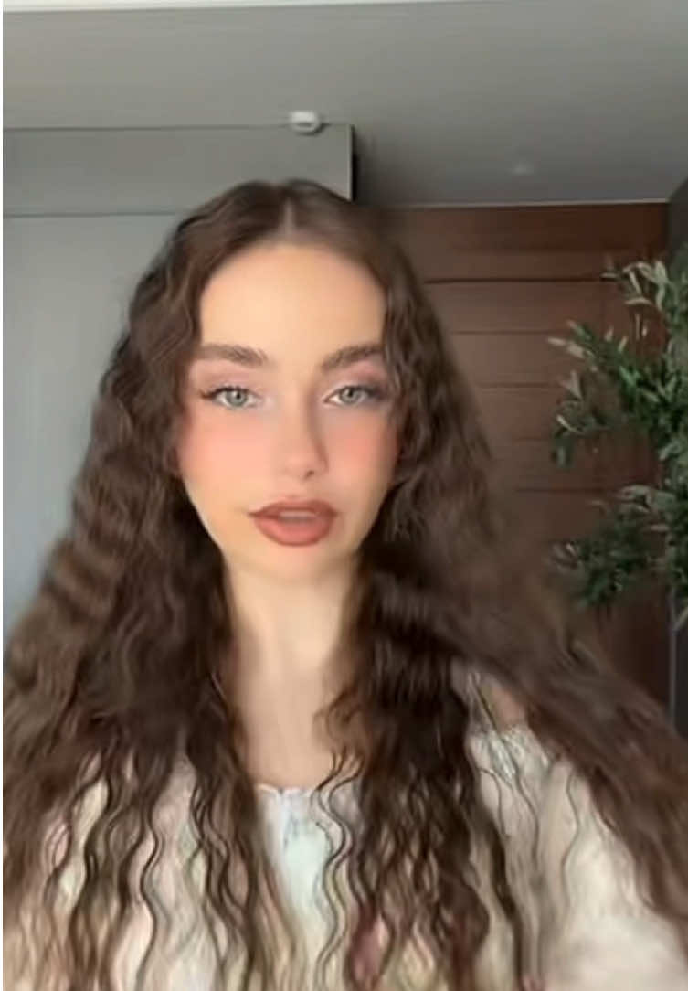 @𝐀𝐆👑