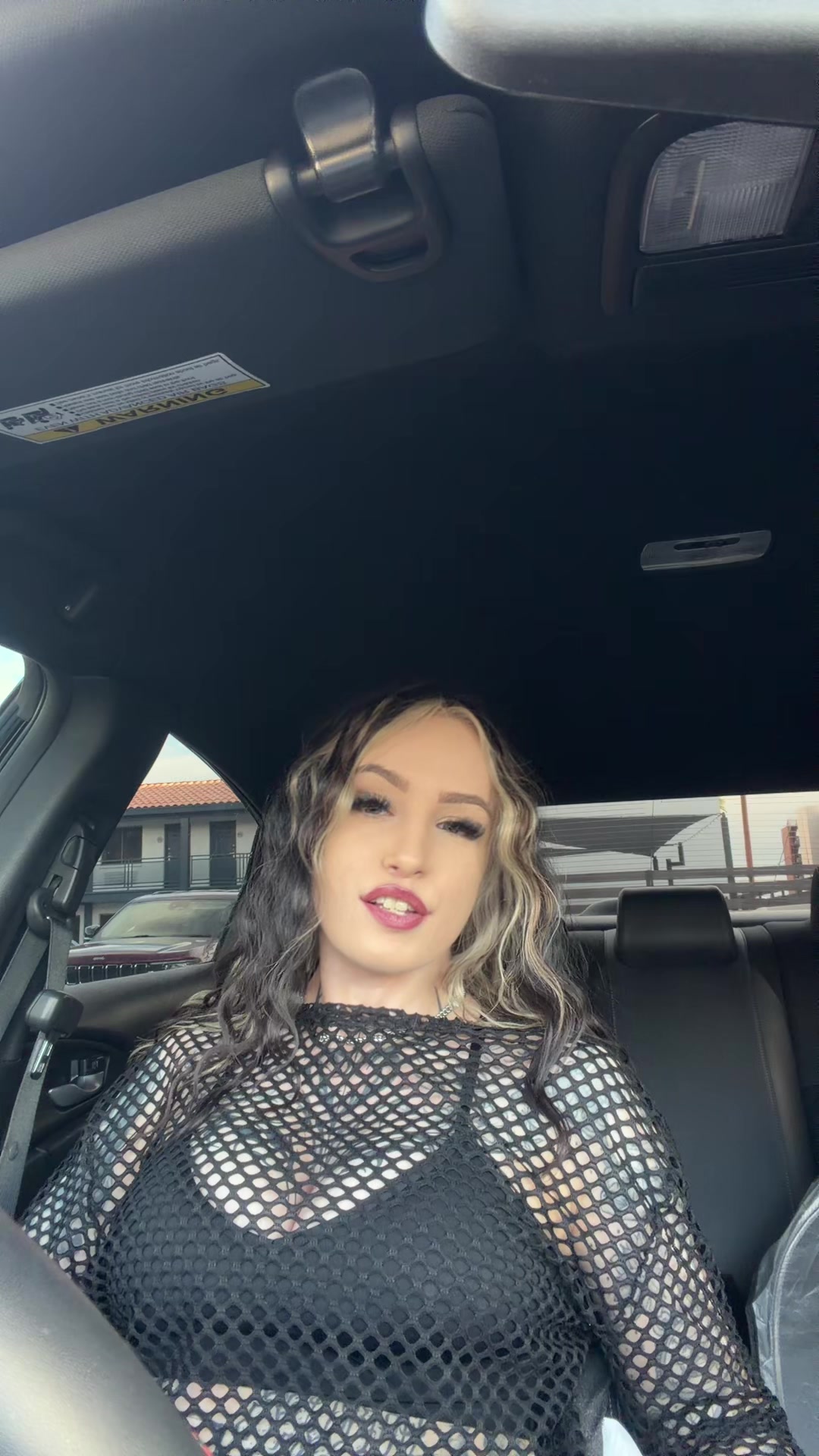 @vxnliz_